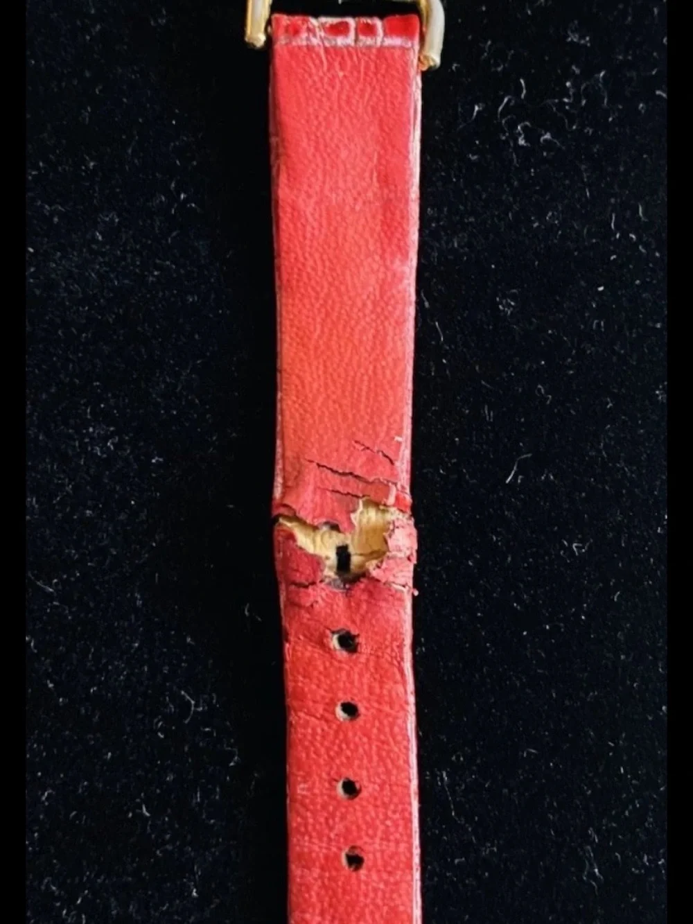 Vintage Luc Desroches Ladies Red Leather Quartz Watch Faux Crocodile 80’s